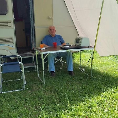 Camping Aviator, Numai Teren, Campare Pentru Rulote Autorulote Personale, Campingul Nu Are Rulote !!! Buşteni Exterior foto